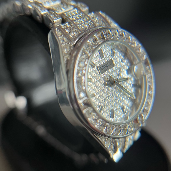 Suzanne Somers Crystal Embellished Quartz Watch  - AS IS main image 12